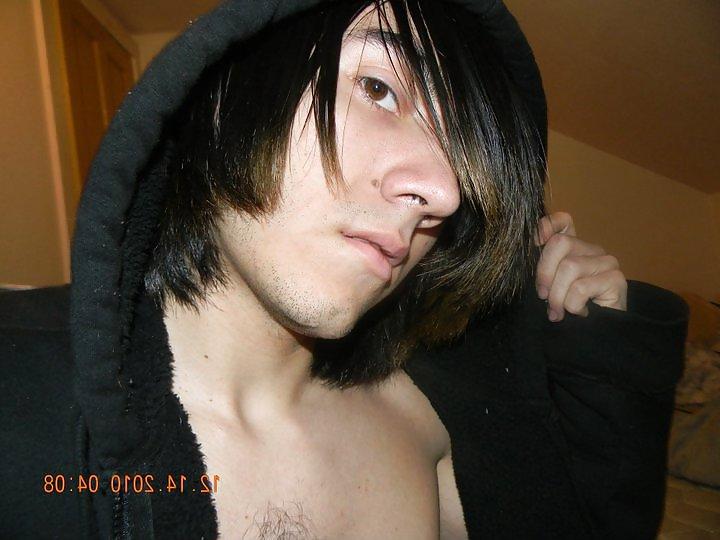 12P Non NSFW pix.