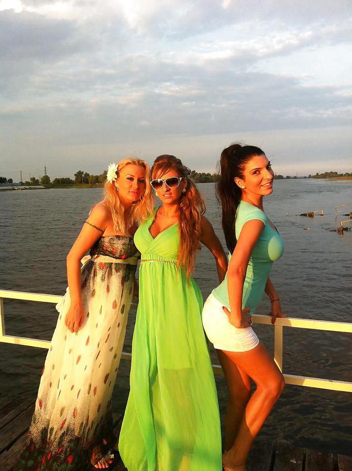25P Romanian girl: Andreea