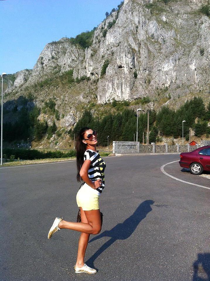 25P Romanian girl: Andreea