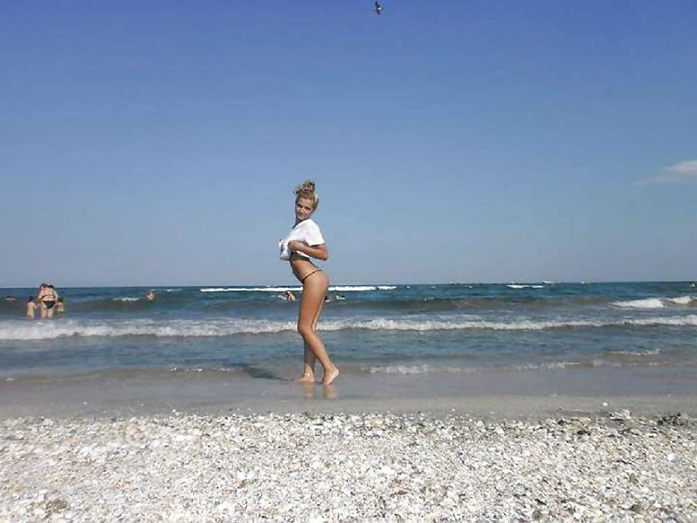 21P Romanian girl: mari