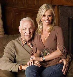 16P Grandpa getting all the pussy