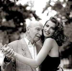 16P Grandpa getting all the pussy
