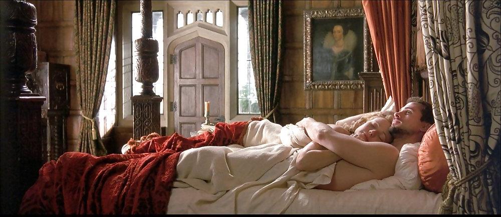 18P Hot Movie 32 : SHAKESPEARE IN LOVE  (2011)
