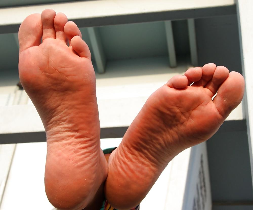 25P Sexy girls feets...