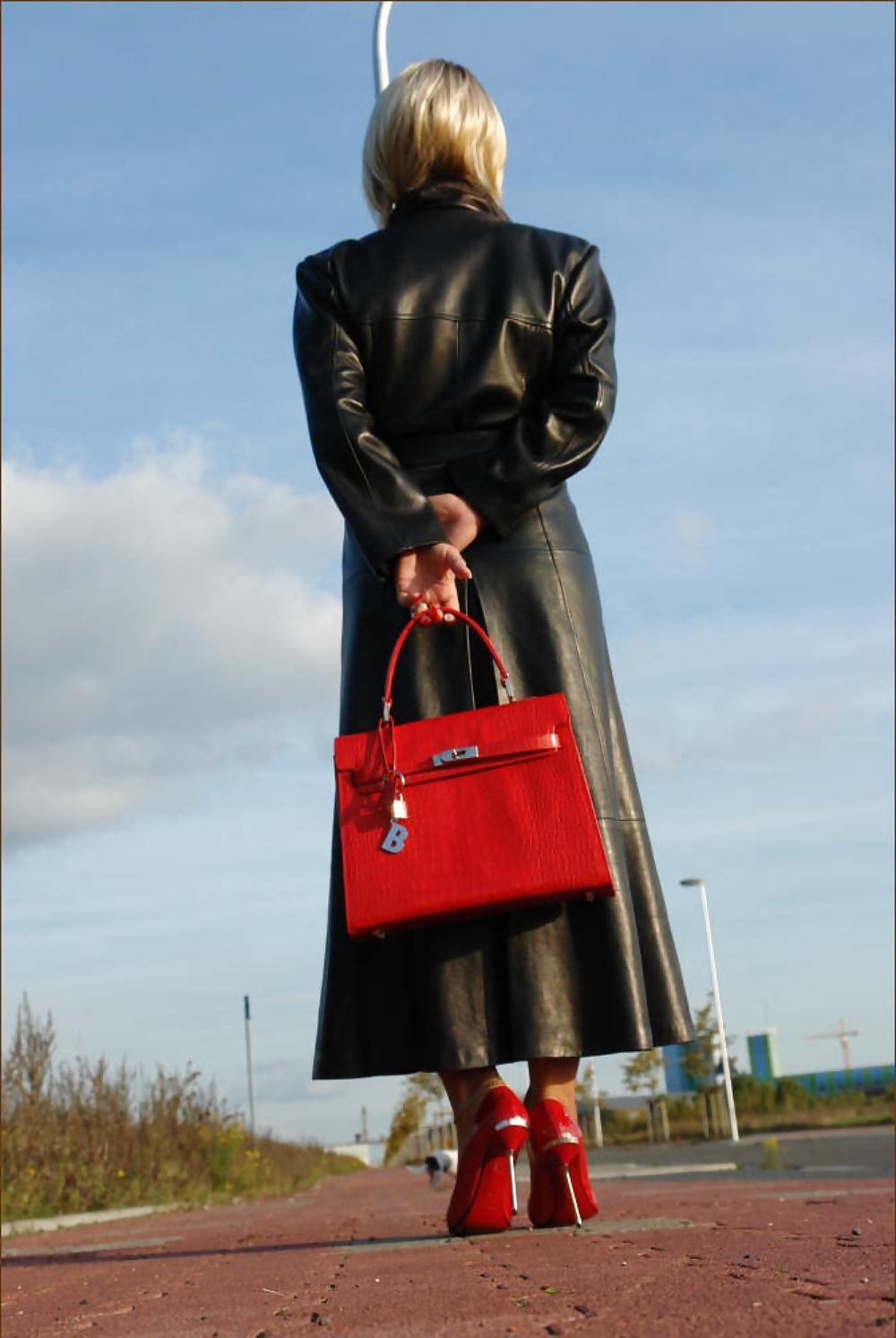 25P Lady B-Leather