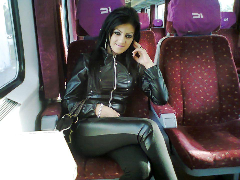18P Romanian girl: elena
