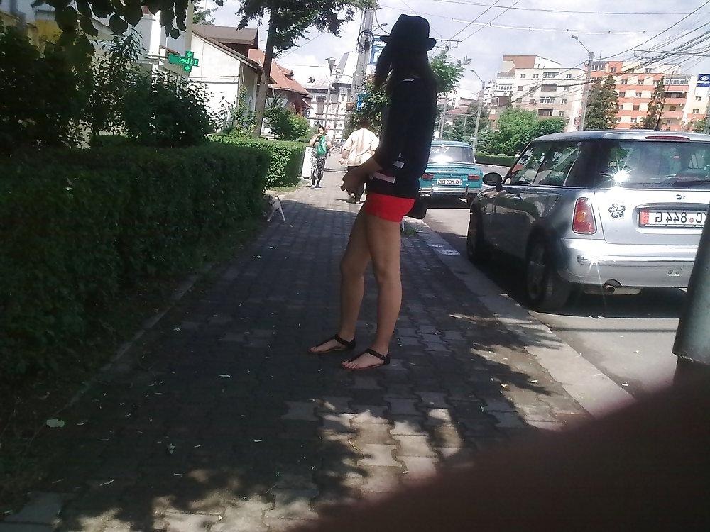 12P Romanian legs