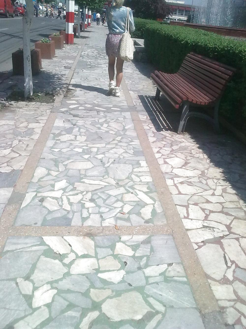 12P Romanian legs