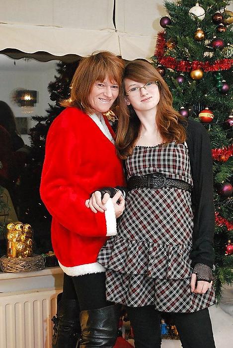 8P Ugly old Dutch mom and not her daughter