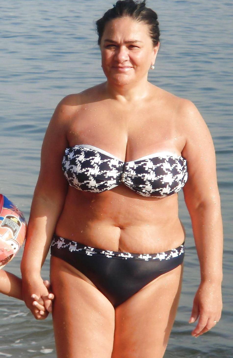 20P Mature-BBW-Ladies 335