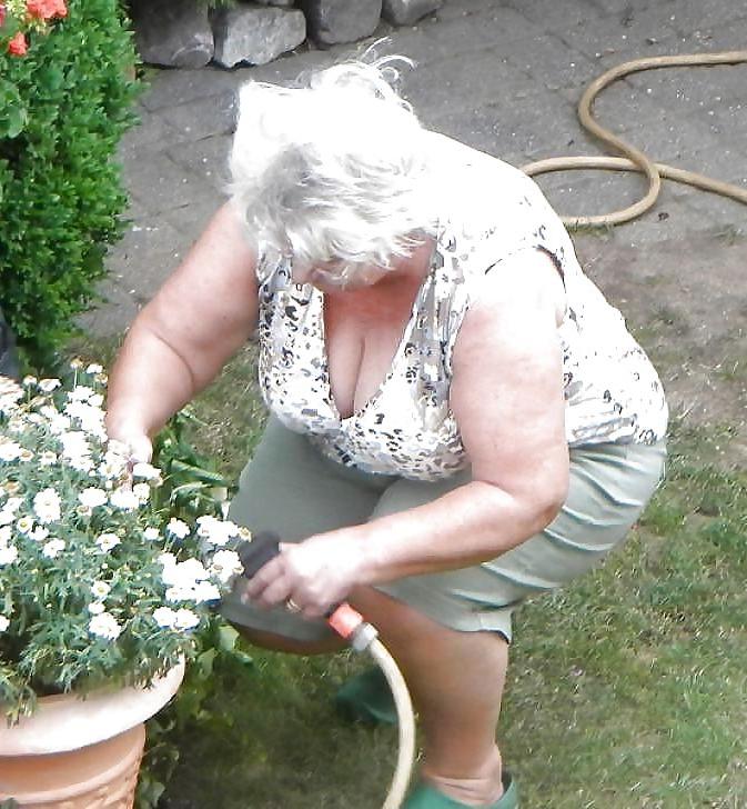 20P Mature-BBW-Ladies 335
