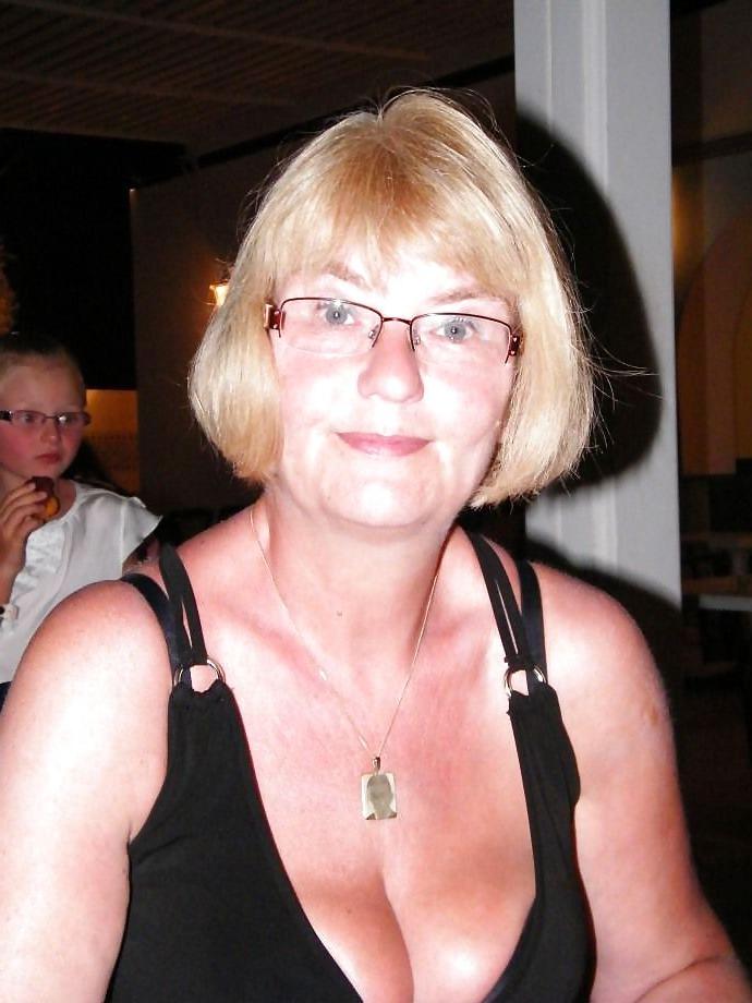 20P Mature-BBW-Ladies 335