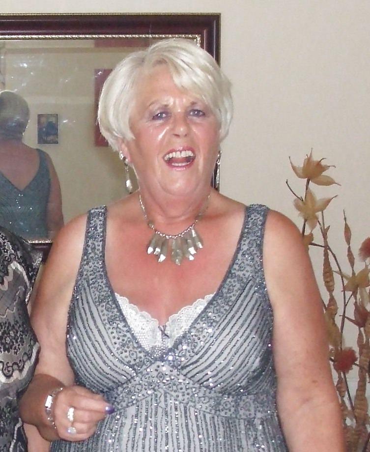 20P Mature-BBW-Ladies 335