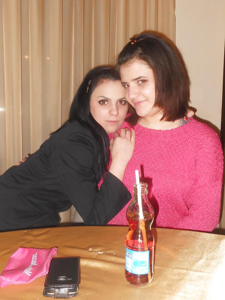 20P Romanian girl: geanine