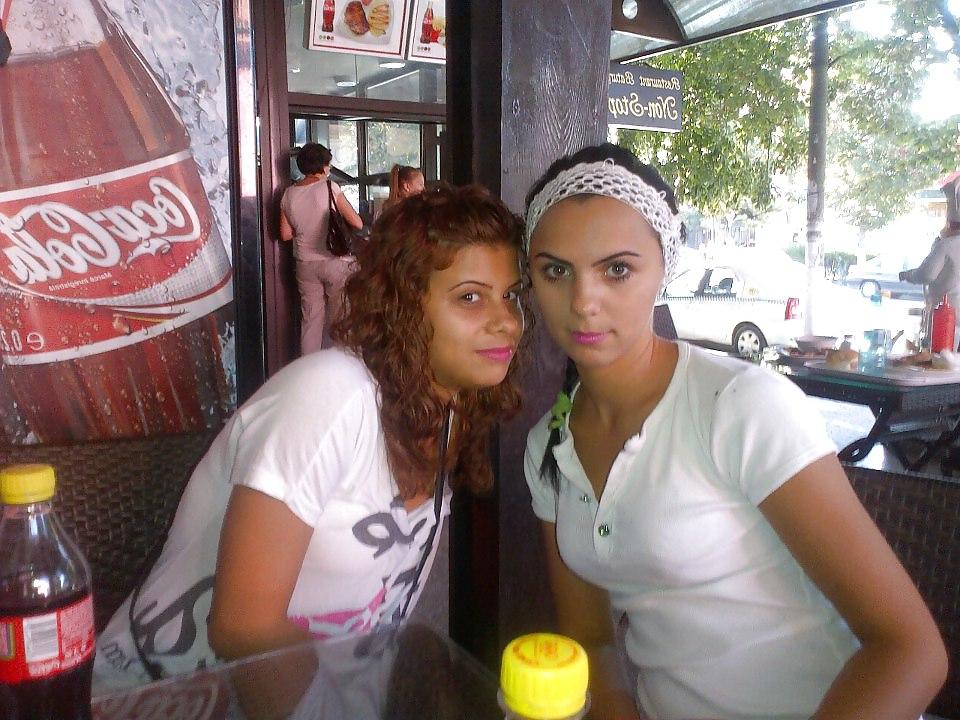 20P Romanian girl: geanine