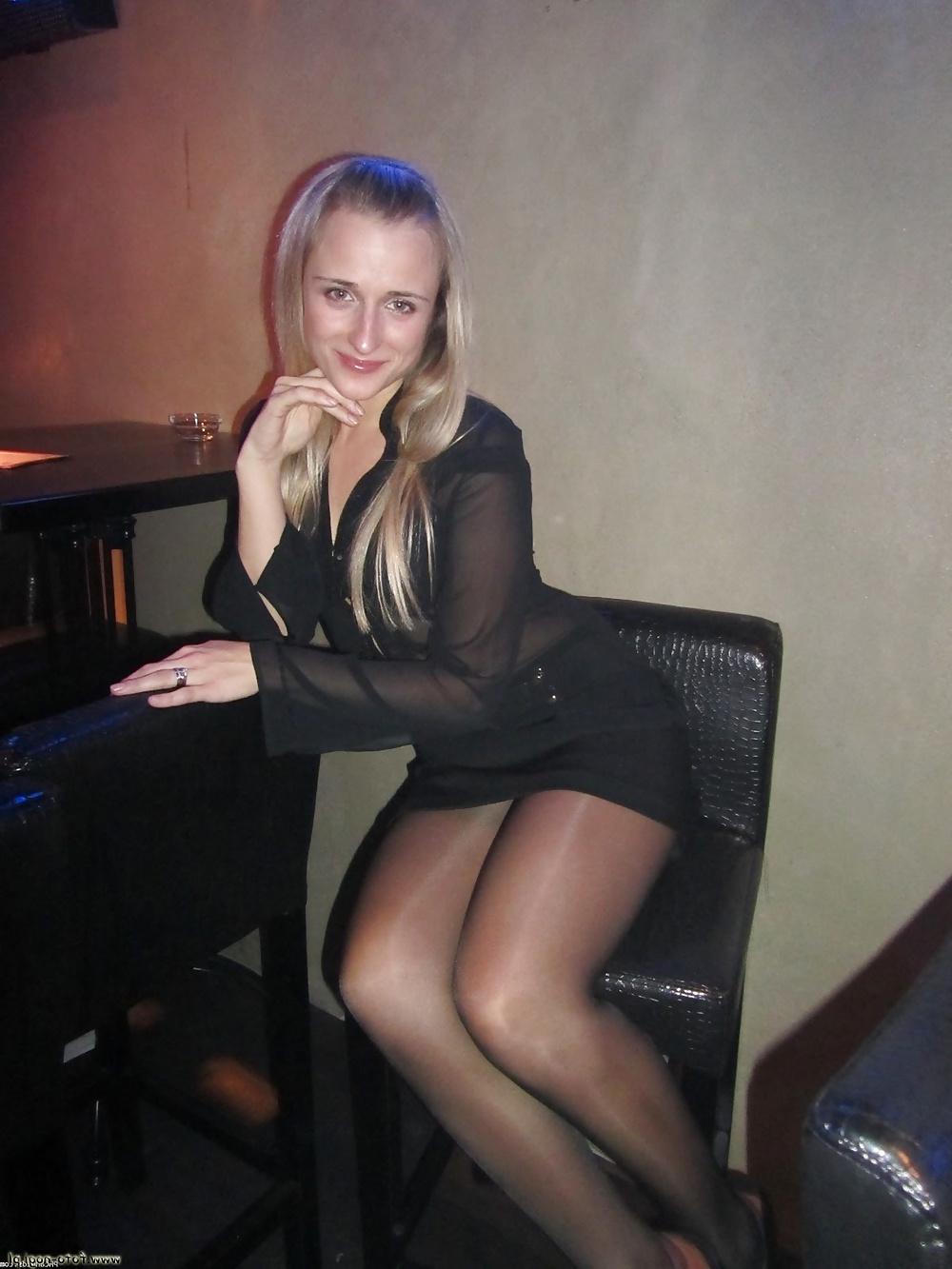 25P Wow pantyhose amateur