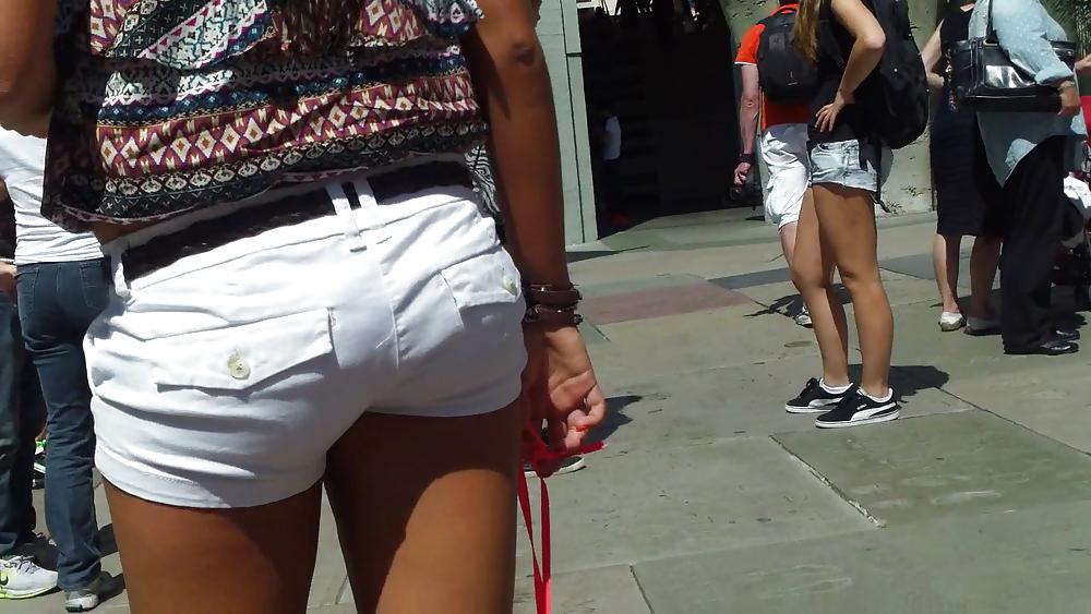 25P Sexy French teen ass & butt in white shorts 
