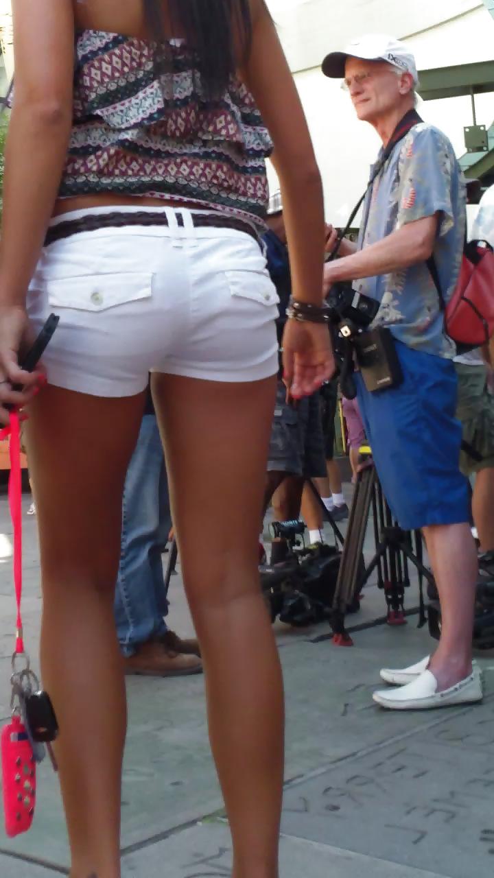 25P Sexy French teen ass & butt in white shorts 