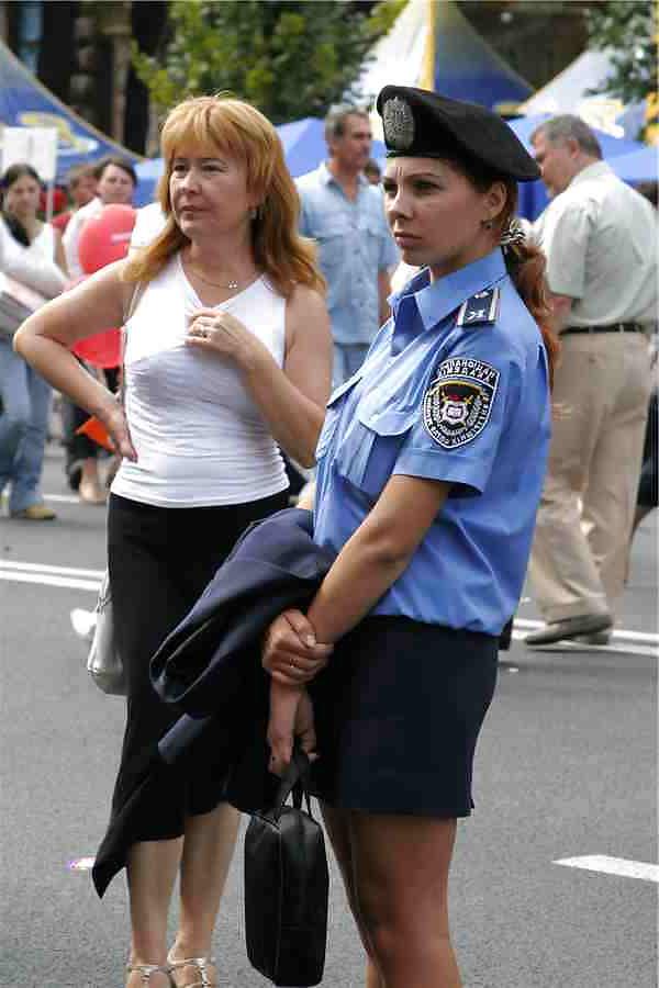 25P Women in pantyhose and uniform