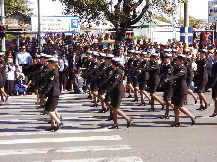 25P Women in pantyhose and uniform