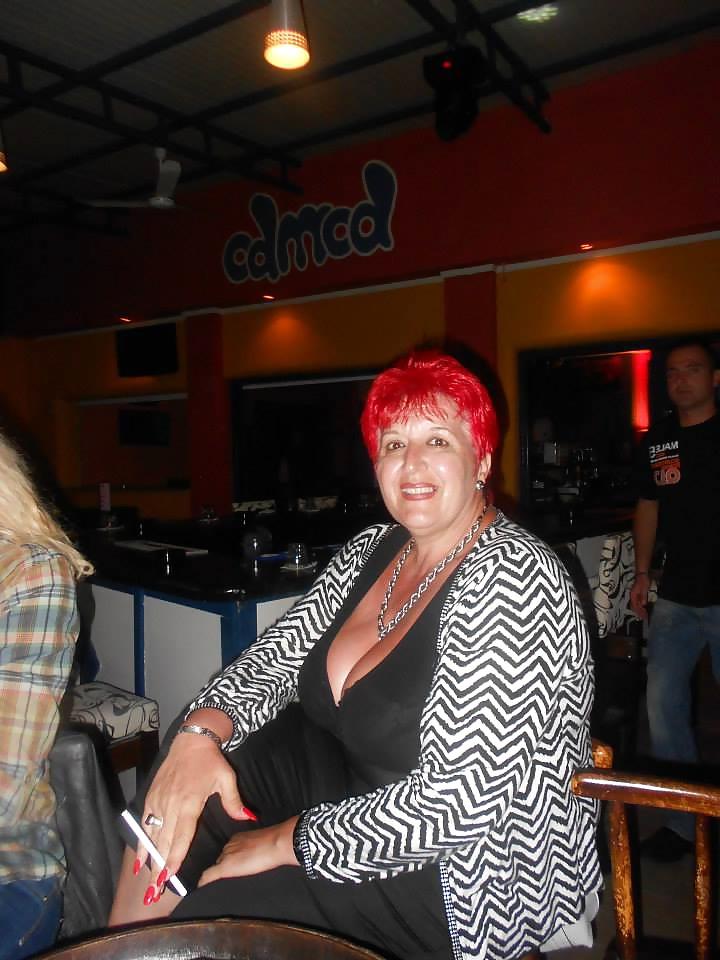25P Redhead Mature Lady