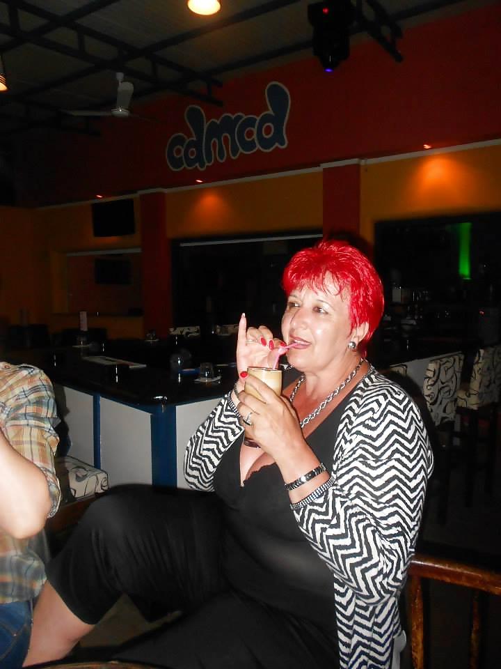 25P Redhead Mature Lady