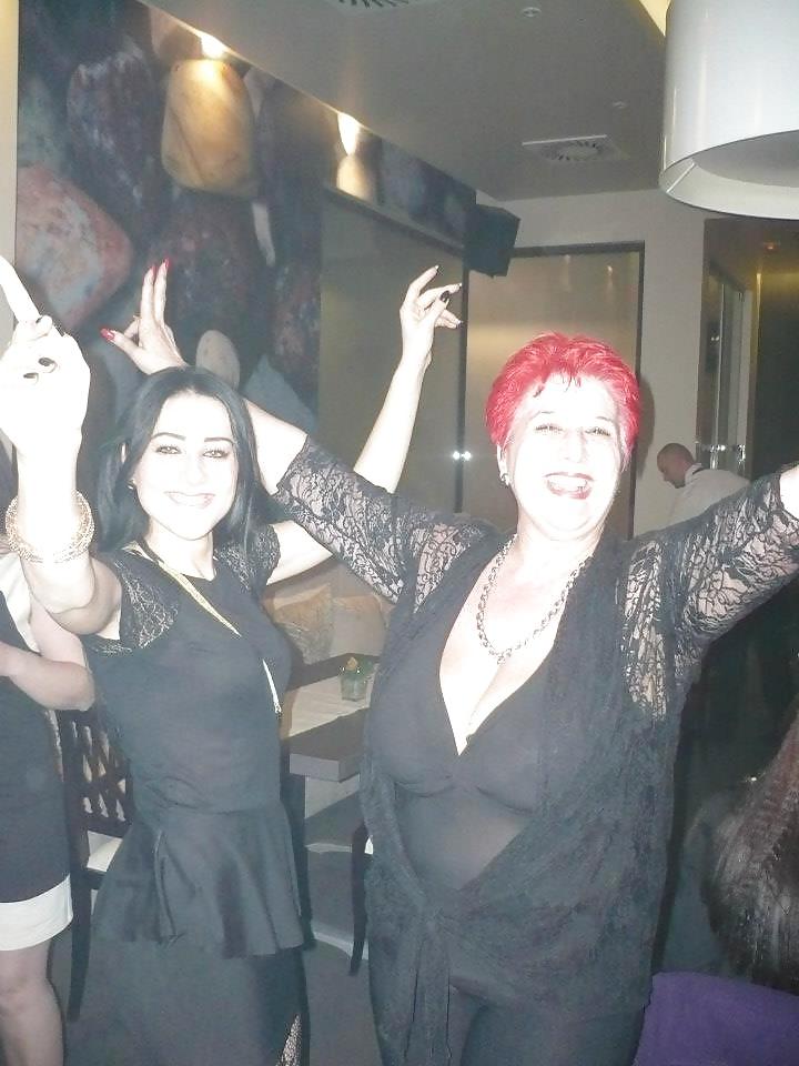 25P Redhead Mature Lady