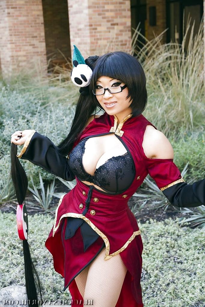 15P Yaya Han - Litchi Faye Ling