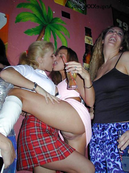 25P GIRLS GONNA HAVE FUN