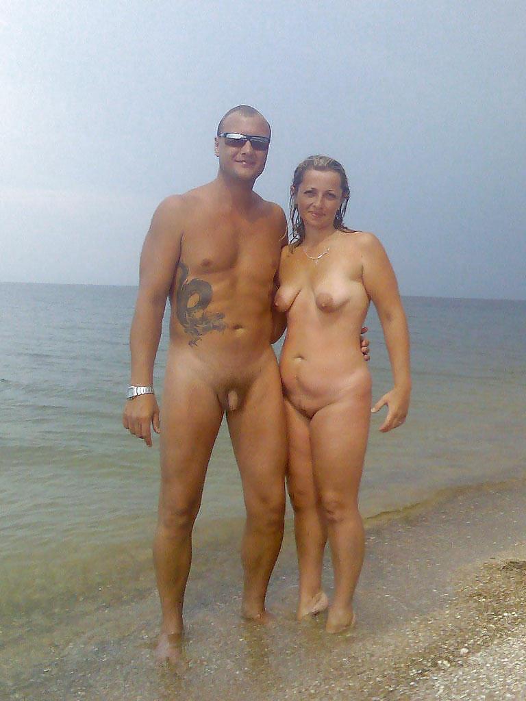 20P Naked couples.