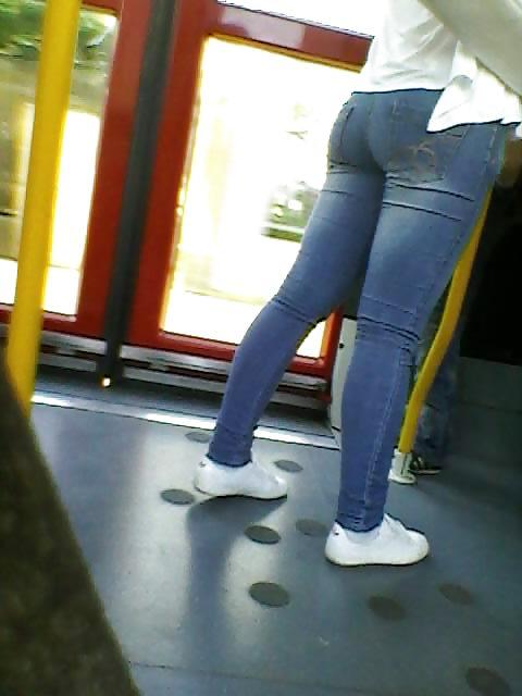 4P Voyeur ass 1