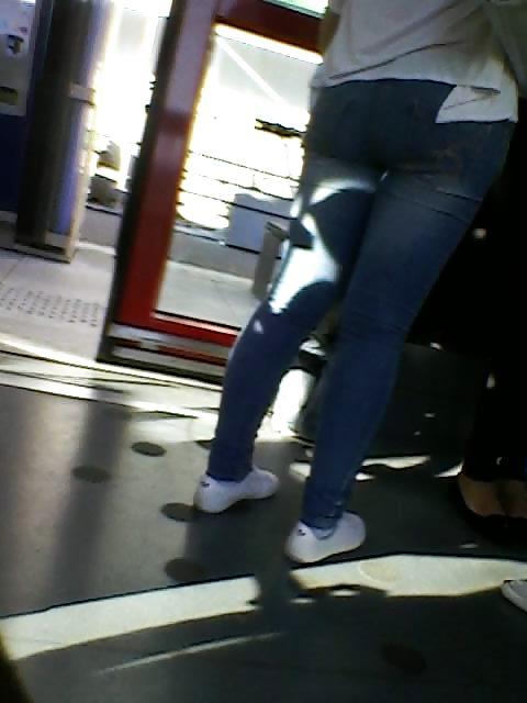 4P Voyeur ass 1