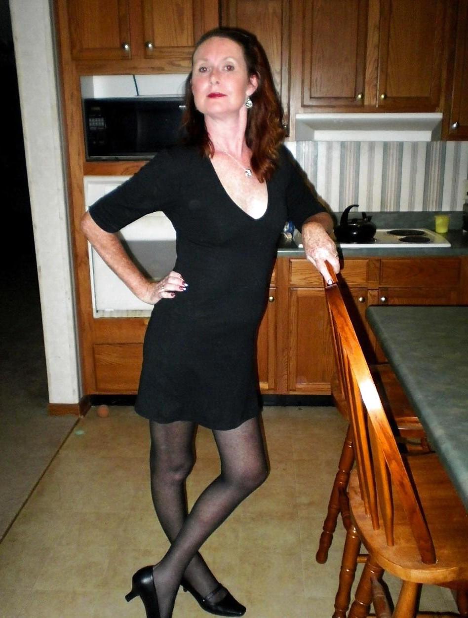 24P Mature Amateur Lady