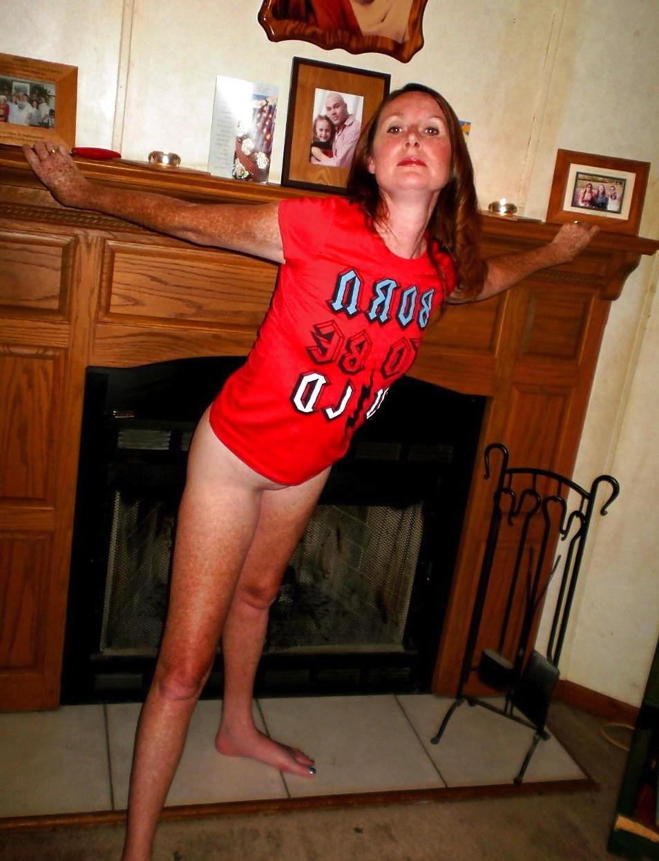24P Mature Amateur Lady