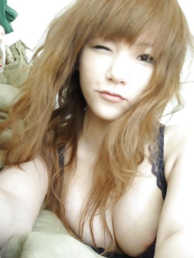 8P The Beauty of Amateur Self Pic Asian Teen
