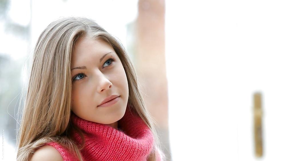 21P Russian Babe Krystal Boyd,By Blondelover.