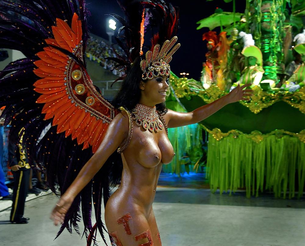 25P Nude  Rio Carnaval