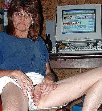 20P Older women naked 3.