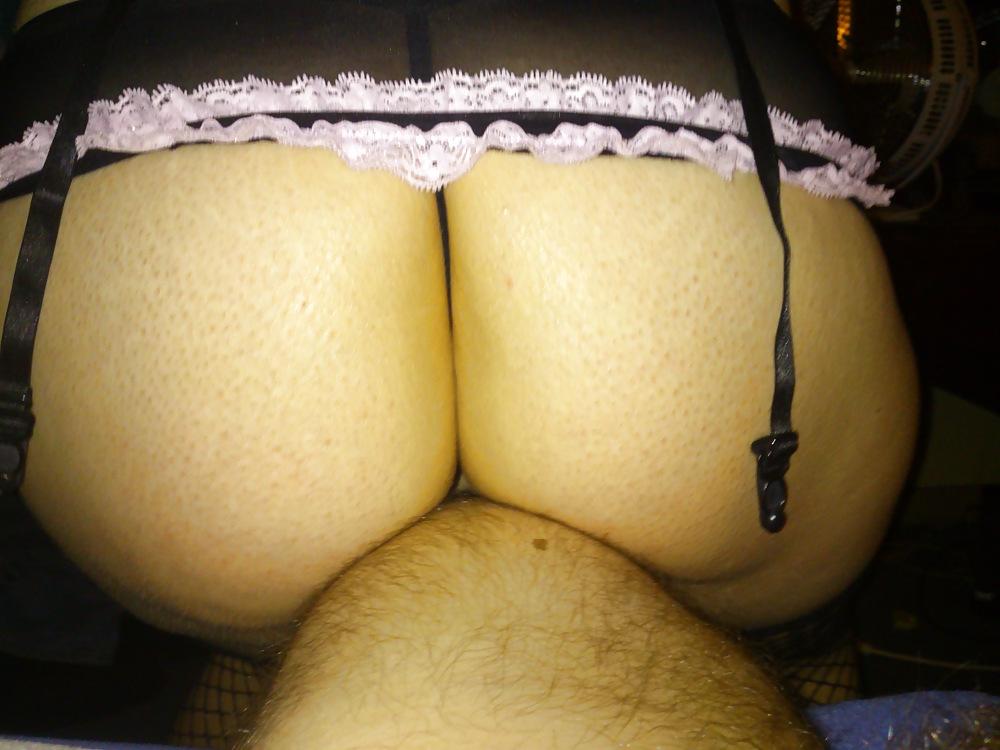 25P Sexy wife lap dance and 8 inch dildo fun.