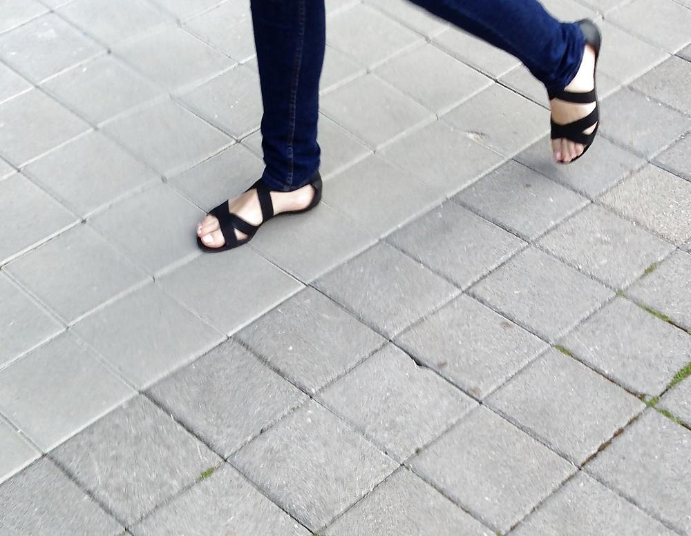 10P Voyeur feets 11
