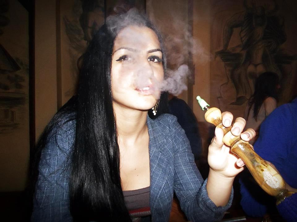 8P Romanian girl: antonella