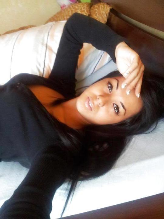 10P Romanian beauty: kayla