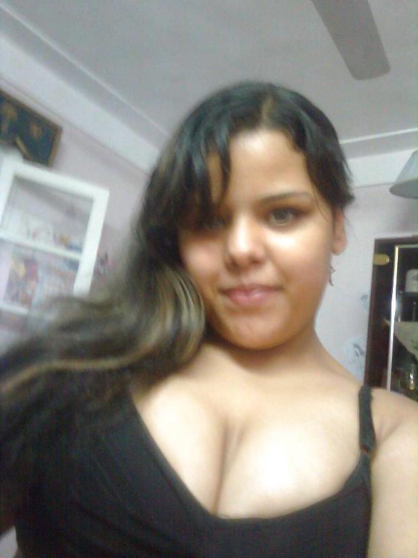 7P Arab Lady Bbw 