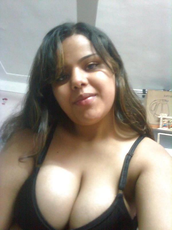 7P Arab Lady Bbw 