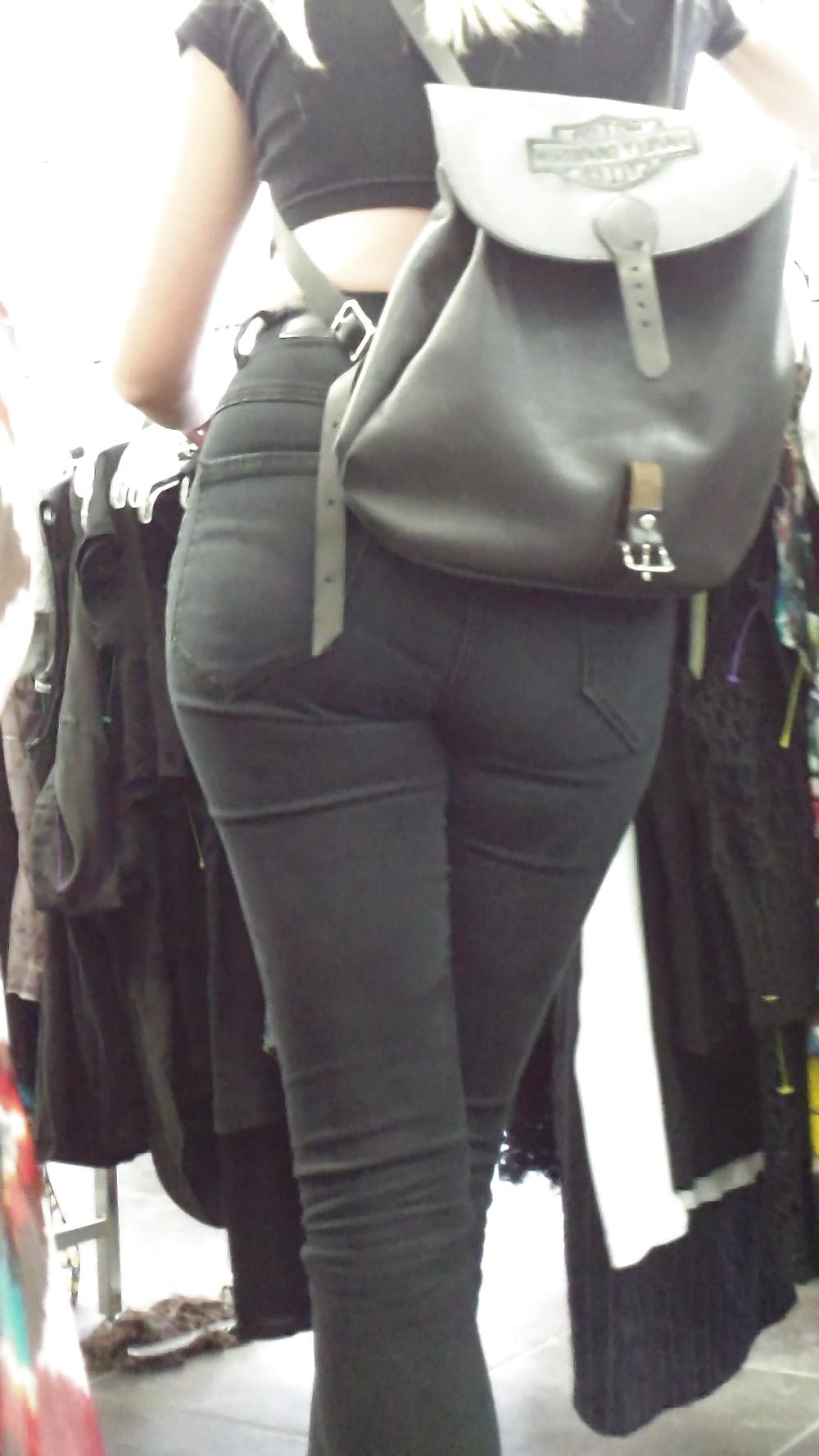 25P Teen ass & butt in jean shorts shopping
