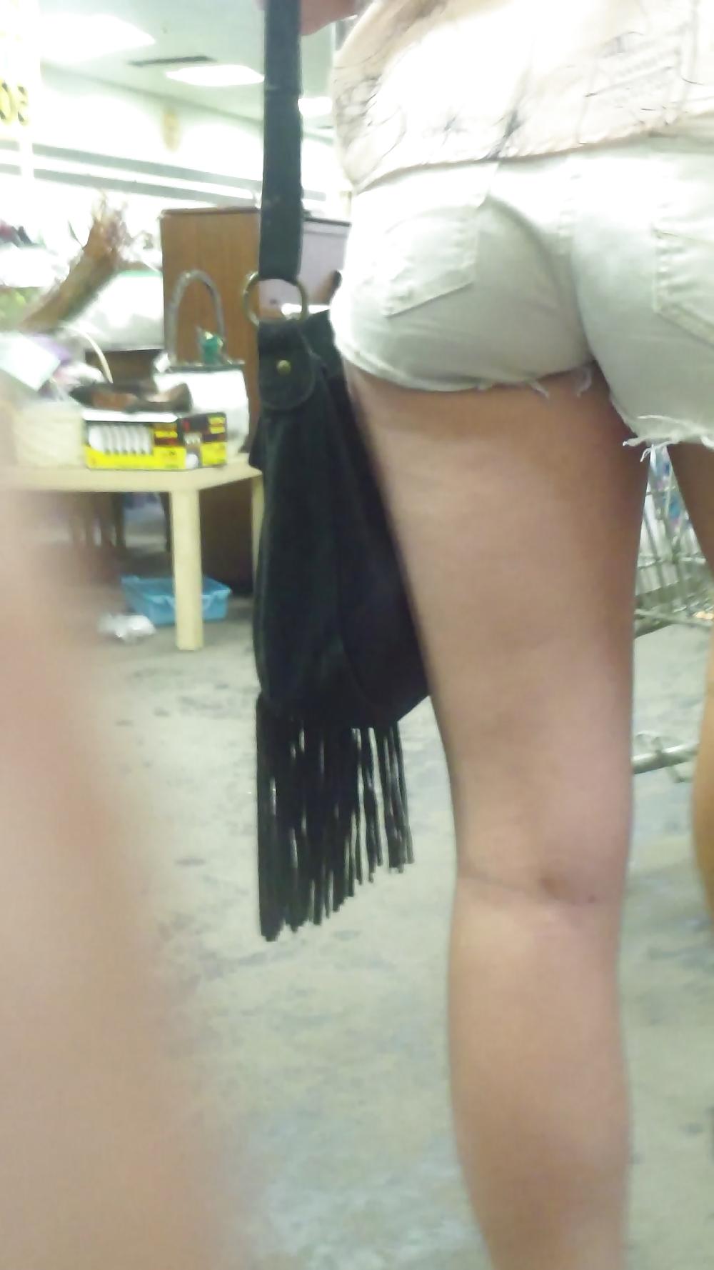 25P Teen ass & butt in jean shorts shopping