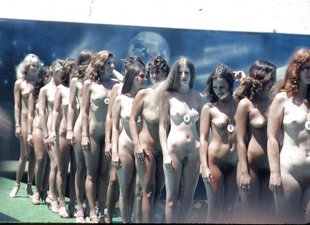 25P Naked Girl Groups 31 - Pegeant Group Shots