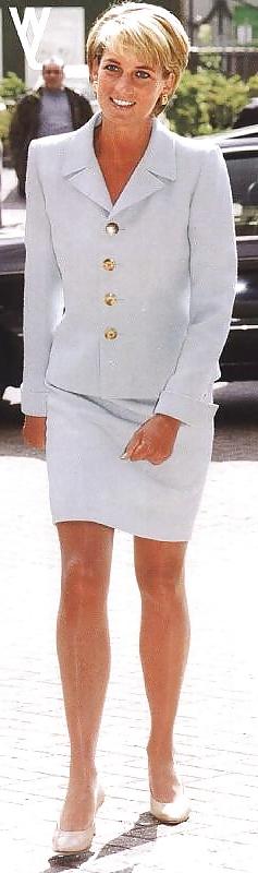 11P Princess Di. Sexy Legs