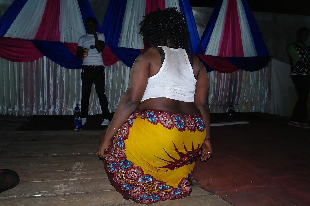 25P Tanzania Amazing Dance girls