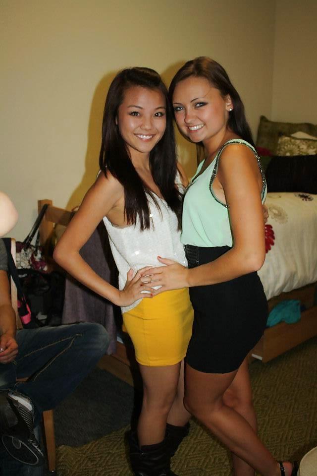 8P Big Tits Asian Girl